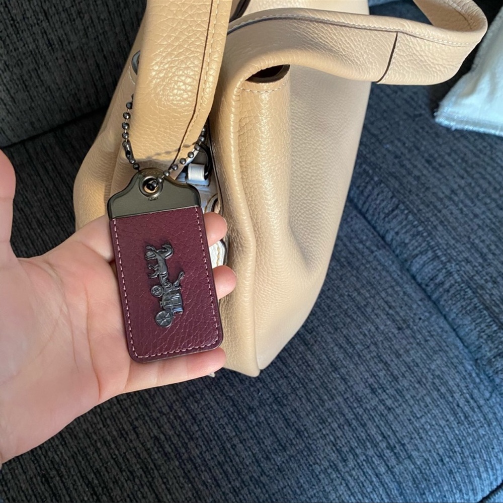 Coach Pebbled Leather Shoulder Bag in Tan with Burgundy Tag - Picture 8 of 10